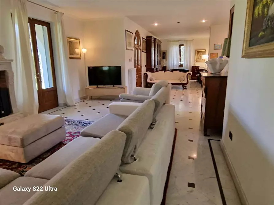 Immagine 15 di Villa in affitto  in Via Francesco Carrara a Forte Dei Marmi