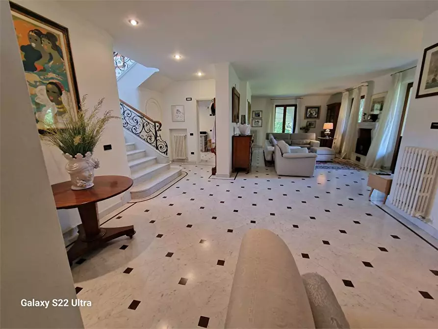 Immagine 9 di Villa in affitto  in Via Francesco Carrara a Forte Dei Marmi