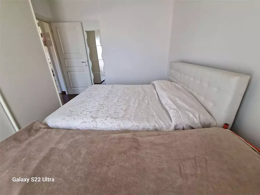 Immagine 21 di Appartamento in vendita  in Via Pascoli a Seravezza