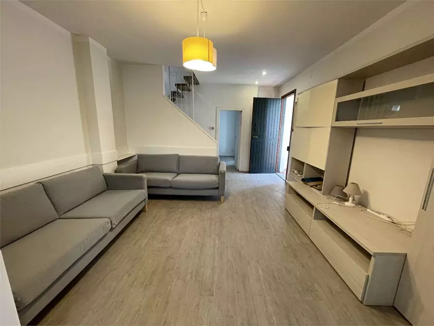 Immagine 2 di Villa in vendita  in Via Quarto a Pietrasanta