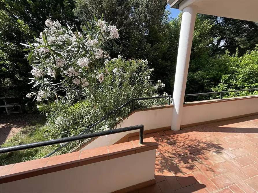 Immagine 34 di Villa in vendita  in Via Quarto a Pietrasanta