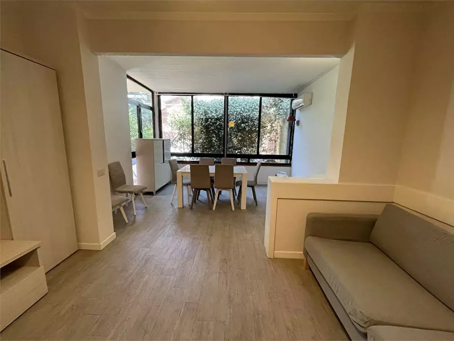 Immagine 10 di Villa in vendita  in Via Quarto a Pietrasanta