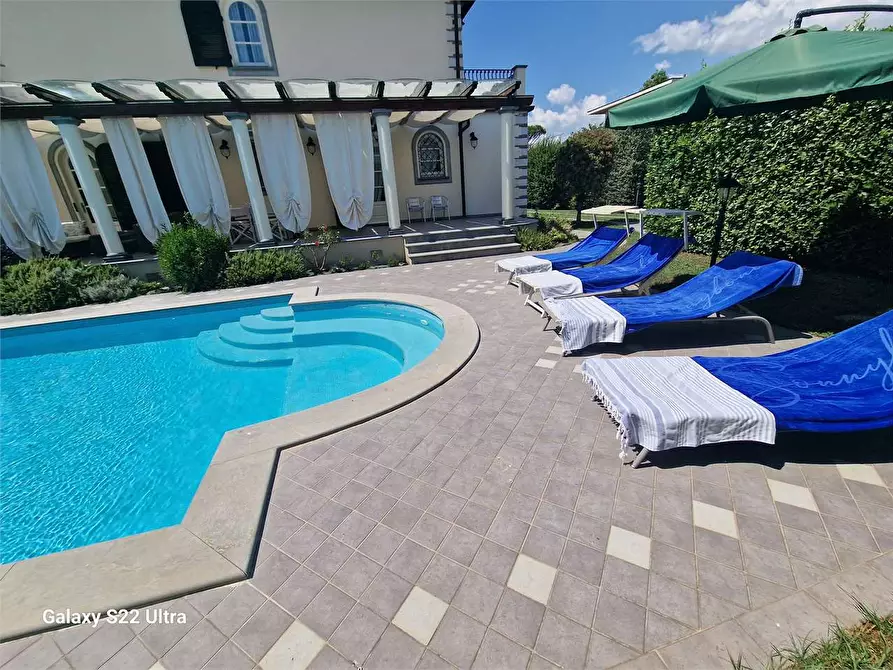 Immagine 7 di Villa in affitto  in Via B. Croce a Forte Dei Marmi