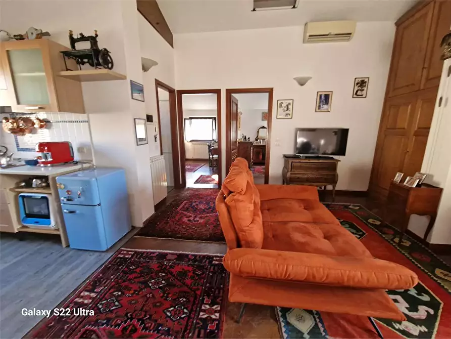 Immagine 1 di Appartamento in vendita  in Via Stagio Stagi a Pietrasanta