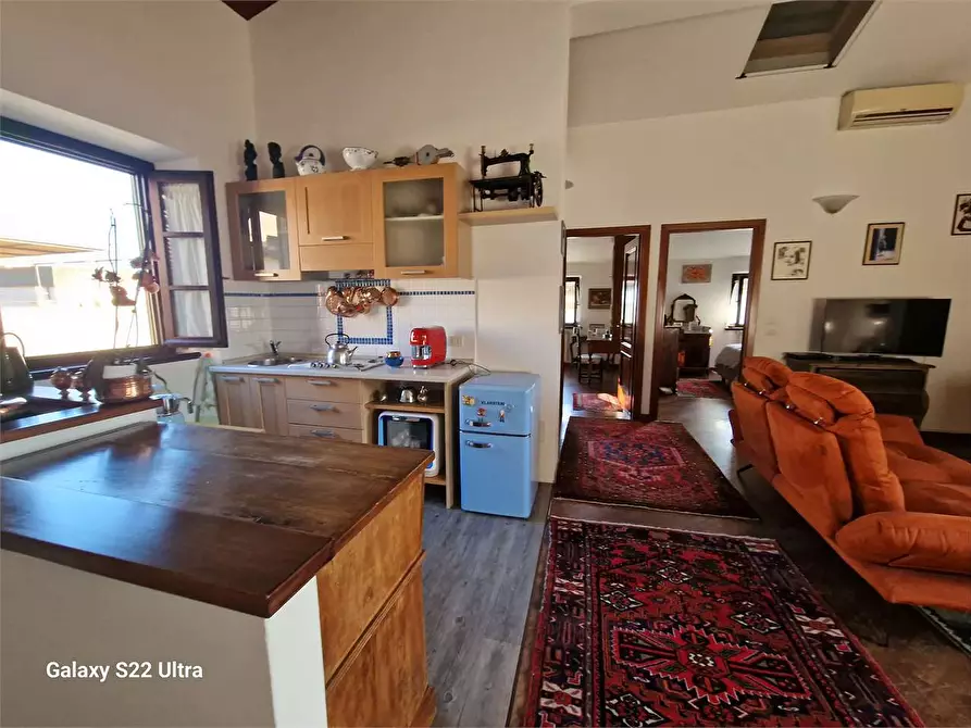 Immagine 6 di Appartamento in vendita  in Via Stagio Stagi a Pietrasanta