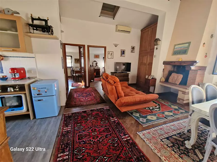 Immagine 5 di Appartamento in vendita  in Via Stagio Stagi a Pietrasanta