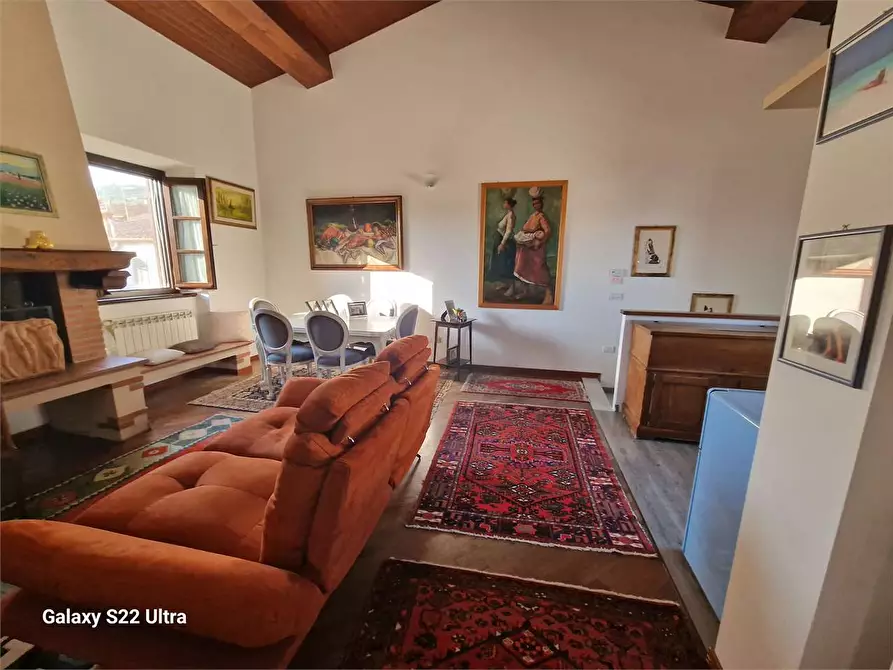 Immagine 3 di Appartamento in vendita  in Via Stagio Stagi a Pietrasanta