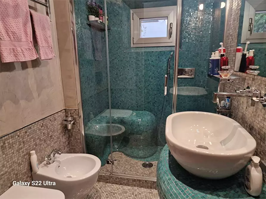 Immagine 21 di Appartamento in vendita  in Via Stagio Stagi a Pietrasanta