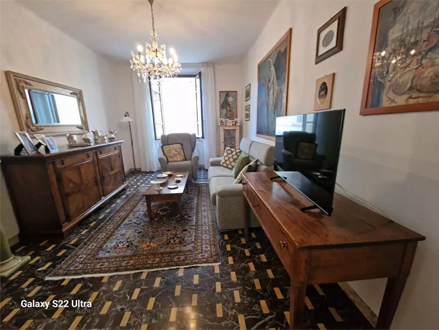 Immagine 15 di Appartamento in vendita  in Via Stagio Stagi a Pietrasanta