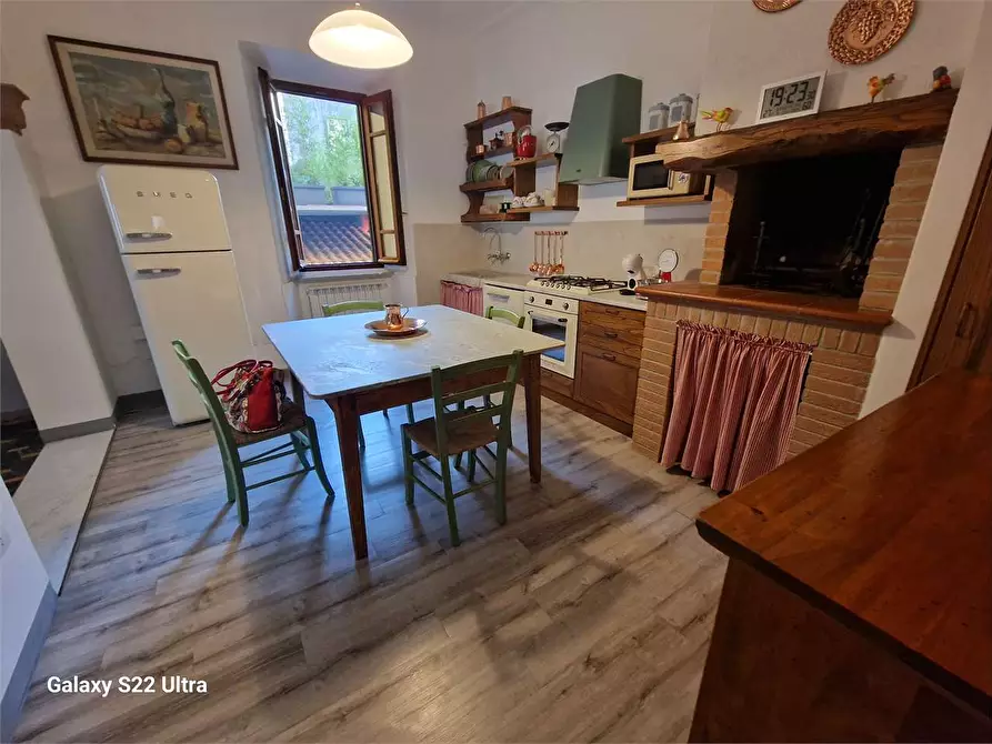 Immagine 17 di Appartamento in vendita  in Via Stagio Stagi a Pietrasanta