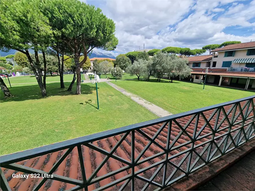 negozio in vendita a Forte dei Marmi in zona Vittoria Apuana