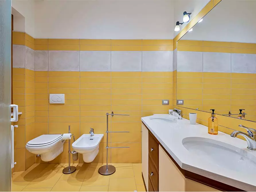 Immagine 27 di Villa in affitto  in Via Casone a Pietrasanta