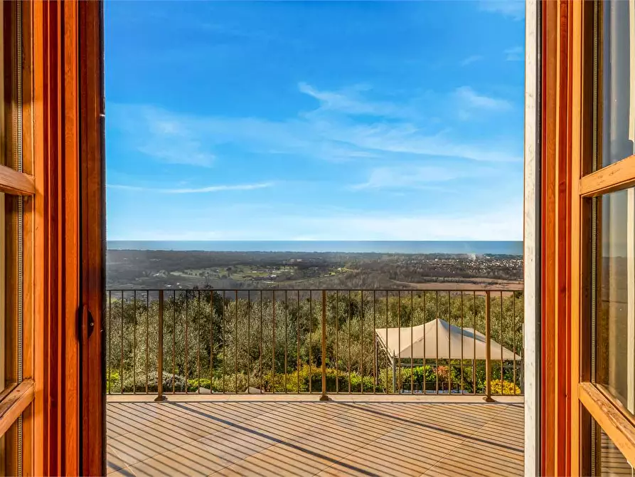 Immagine 12 di Villa in affitto  in Via Casone a Pietrasanta