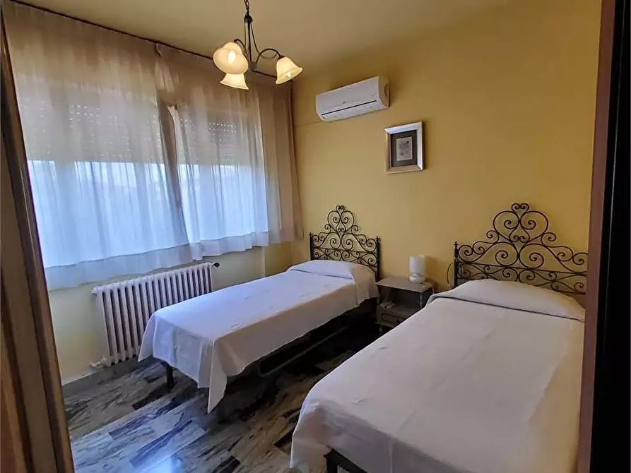 Immagine 20 di Villa in vendita  in Via B. Croce a Forte Dei Marmi