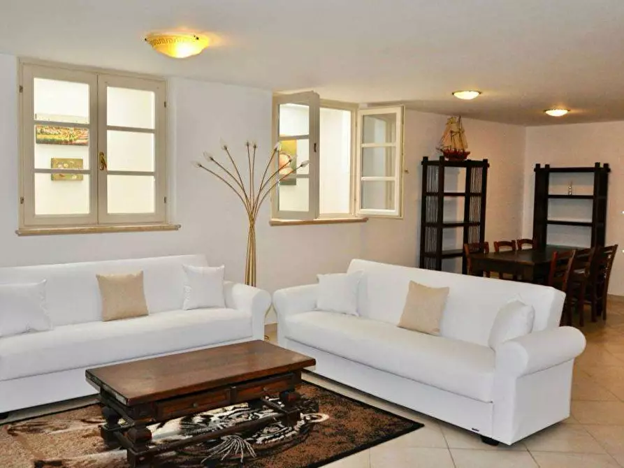 Immagine 4 di Casa bifamiliare in vendita  in Via Provinciale a Forte Dei Marmi