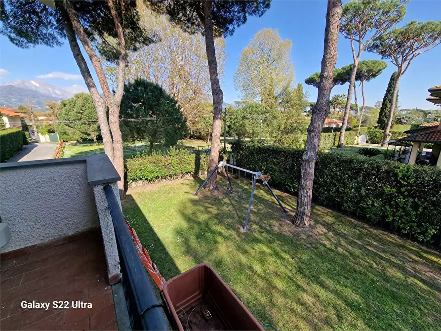 Immagine 35 di Casa bifamiliare in affitto  in Via L.Raffaelli a Forte Dei Marmi