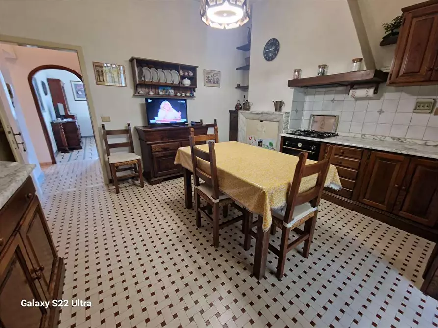 Immagine 10 di Appartamento in vendita  in Via Don Minzoni a Seravezza