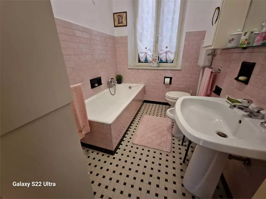 Immagine 16 di Appartamento in vendita  in Via Don Minzoni a Seravezza