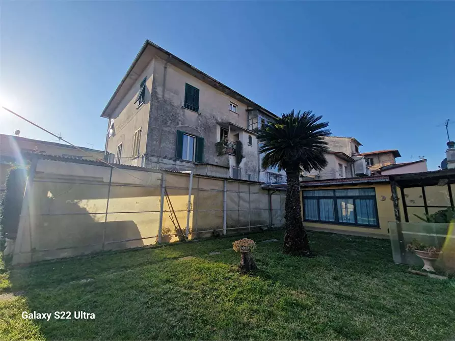 Immagine 27 di Appartamento in vendita  in Via Don Minzoni a Seravezza