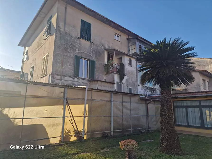 Immagine 2 di Appartamento in vendita  in Via Mancini a Seravezza