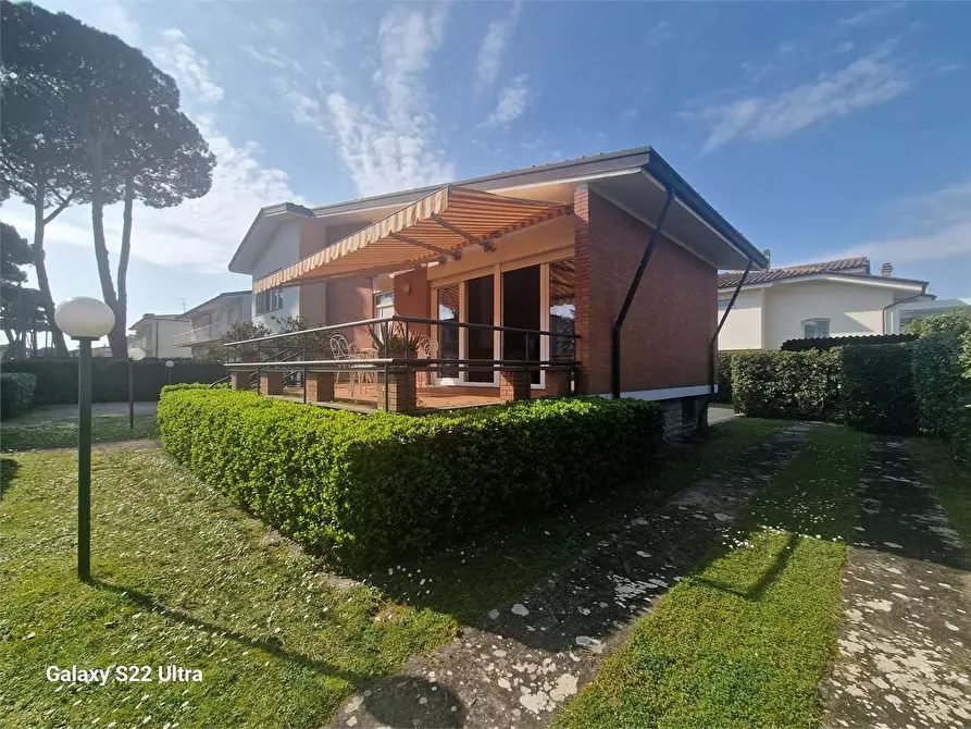 Immagine 40 di Villa in affitto  in Via Del Ghirlandaio a Pietrasanta