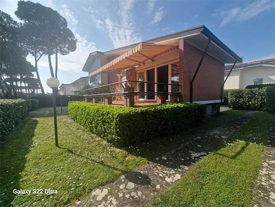 Immagine 2 di Villa in affitto  in Via Mentana a Pietrasanta