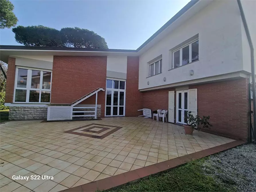 Immagine 41 di Villa in affitto  in Via Del Ghirlandaio a Pietrasanta