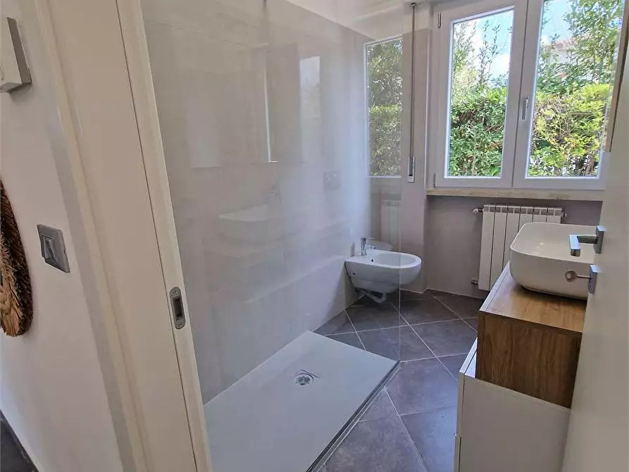 Immagine 26 di Villa in vendita  in Via Bruno Toni a Forte Dei Marmi