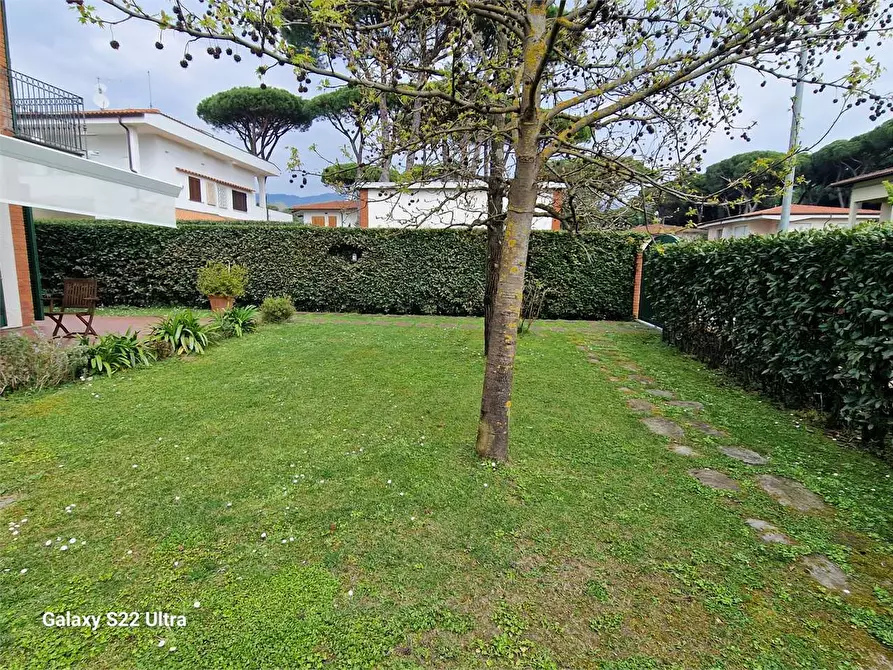 Immagine 25 di Casa bifamiliare in affitto  in Via Dei Medici a Forte Dei Marmi