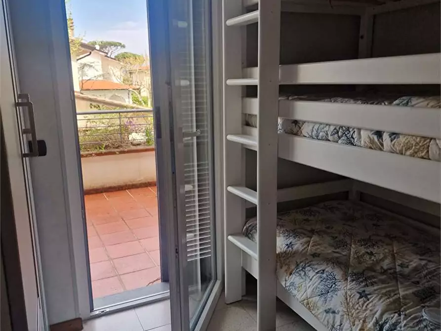 Immagine 26 di Casa bifamiliare in affitto  in Via Raffaele de Grada a Forte Dei Marmi
