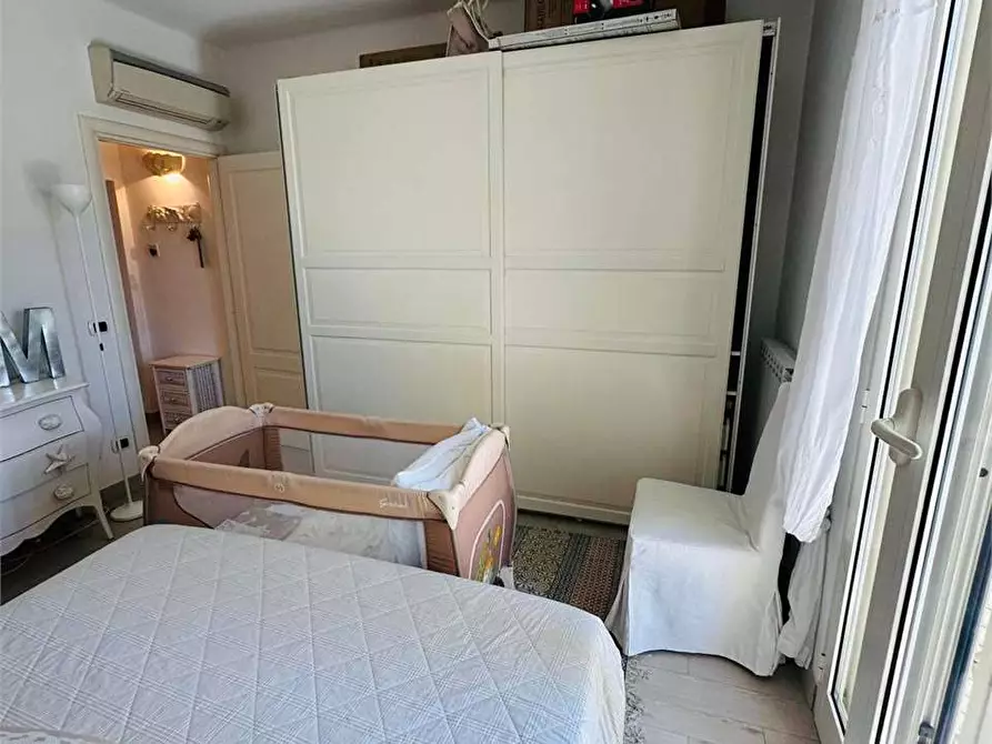 Immagine 19 di Villetta a schiera in vendita  in Via Duca D' Aosta a Forte Dei Marmi