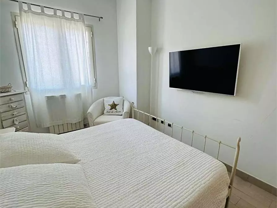 Immagine 20 di Villetta a schiera in vendita  in Via Duca D' Aosta a Forte Dei Marmi