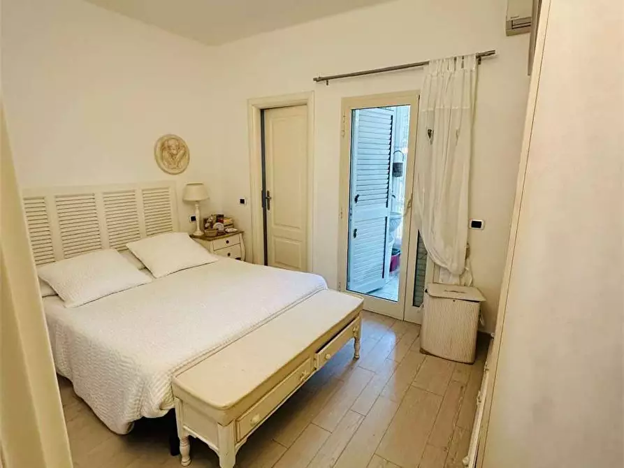 Immagine 17 di Villetta a schiera in vendita  in Via Duca D' Aosta a Forte Dei Marmi