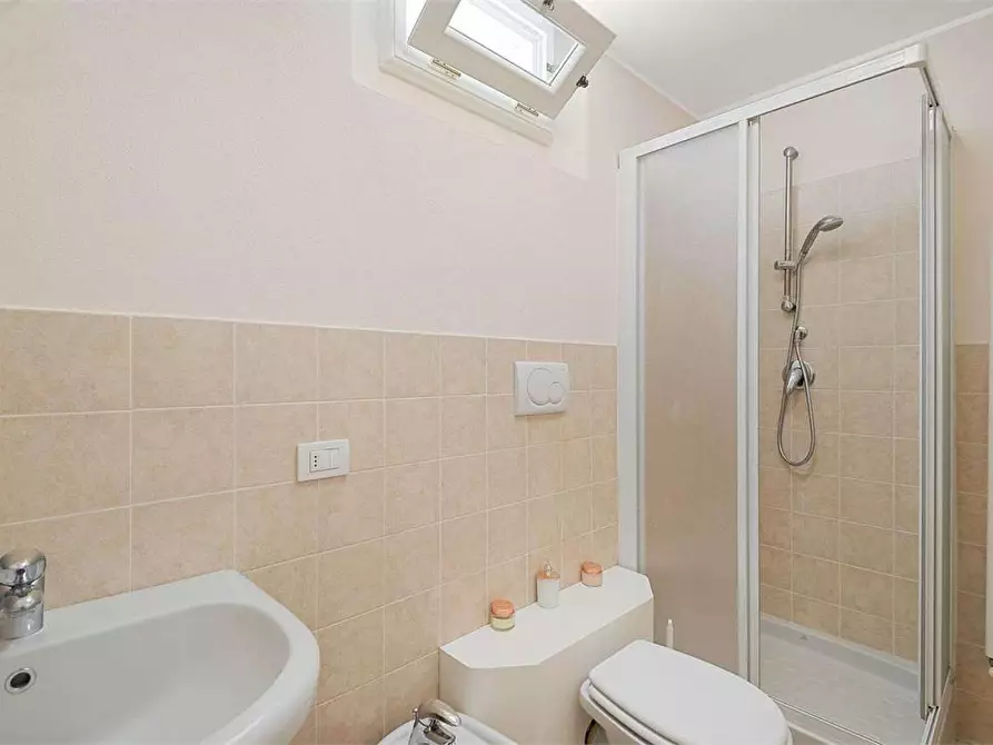 Immagine 24 di Villa in affitto  in Viale Apua a Pietrasanta