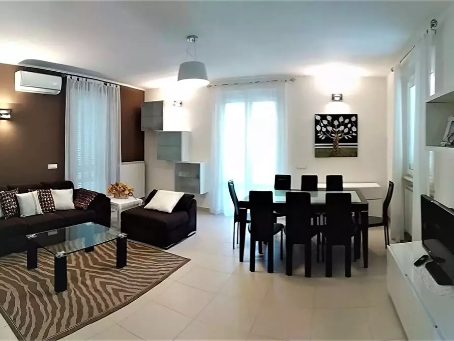Immagine 5 di Villa in affitto  in Via Roma a Forte Dei Marmi