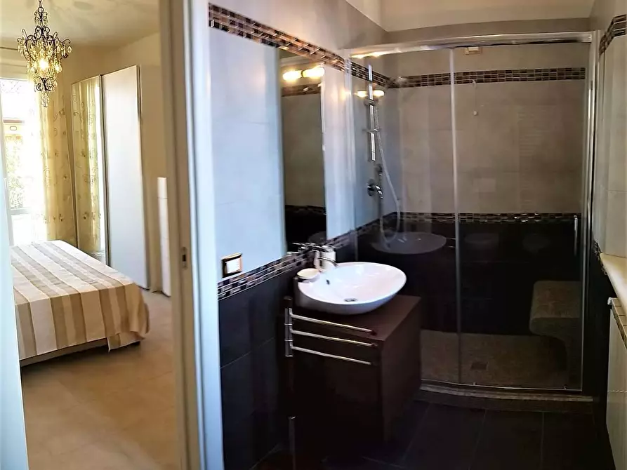 Immagine 14 di Villa in affitto  in Via Roma a Forte Dei Marmi