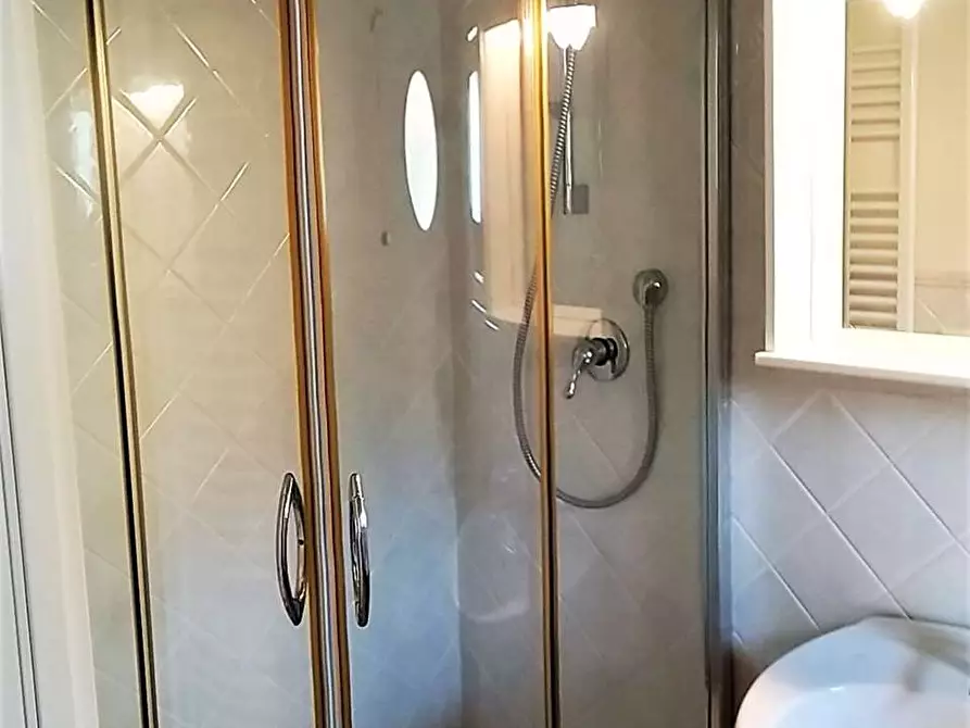 Immagine 16 di Villa in affitto  in Via Roma a Forte Dei Marmi