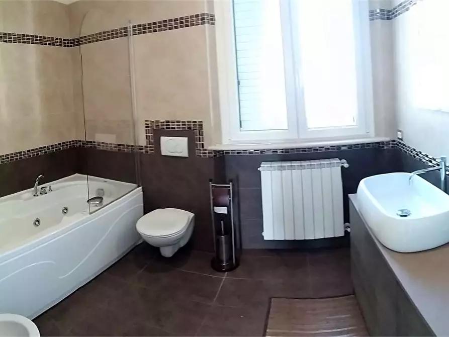 Immagine 20 di Villa in affitto  in Via Roma a Forte Dei Marmi