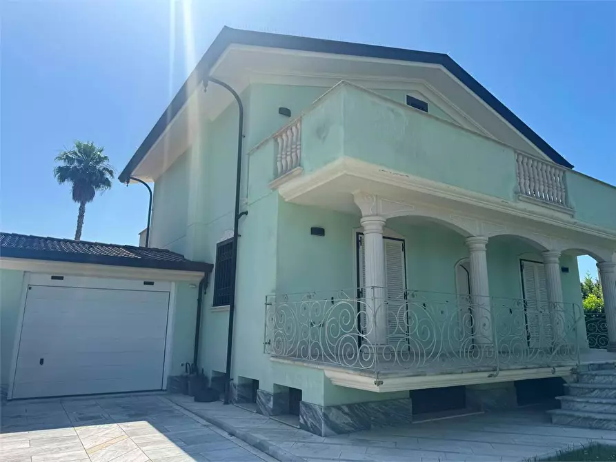 Immagine 6 di Villa in affitto  in via Romana a Montignoso
