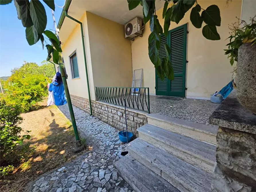Immagine 5 di Casa indipendente in vendita  in Via Trento a Seravezza