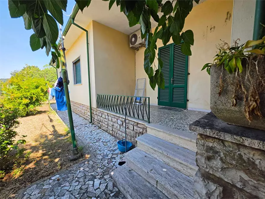 Immagine 6 di Casa indipendente in vendita  in Via Trento a Seravezza