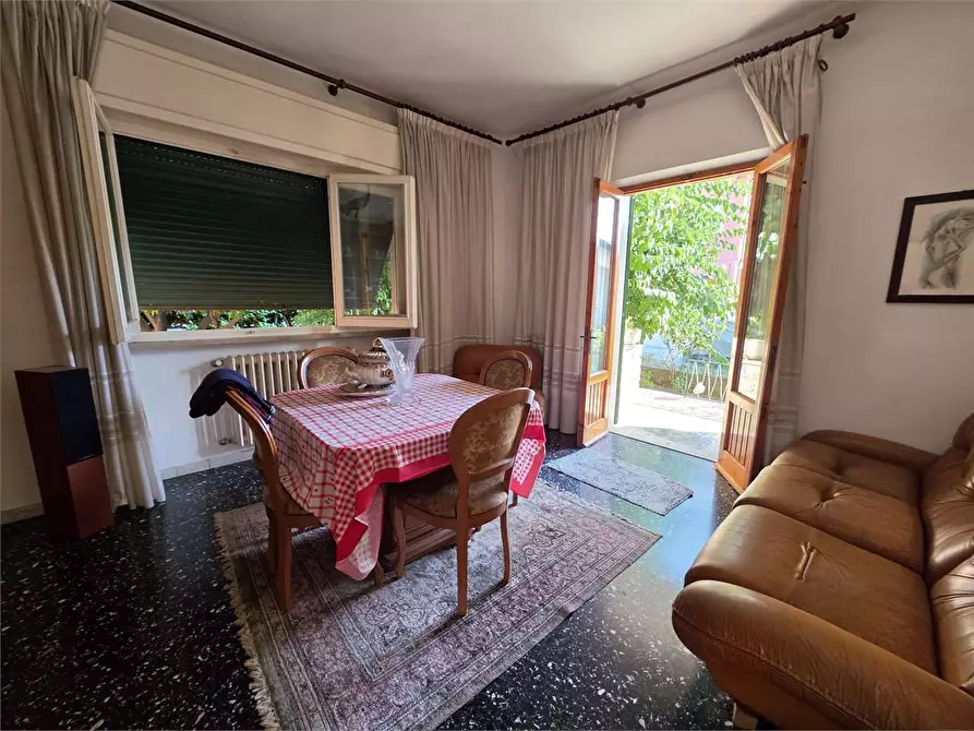 Immagine 16 di Casa indipendente in vendita  in Via Trento a Seravezza