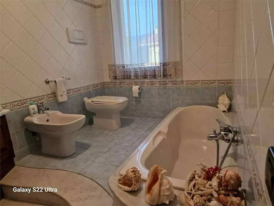 Immagine 23 di Villetta a schiera in vendita  in Via Canova a Forte Dei Marmi