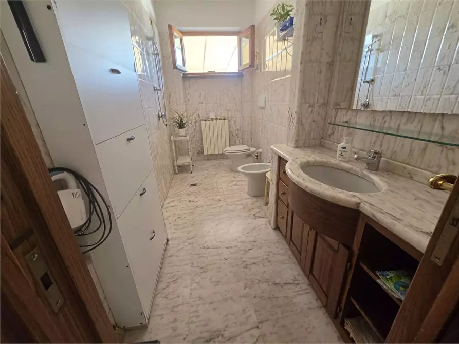 Immagine 23 di Attico in vendita  in Via Ragazzi del 99 a Seravezza