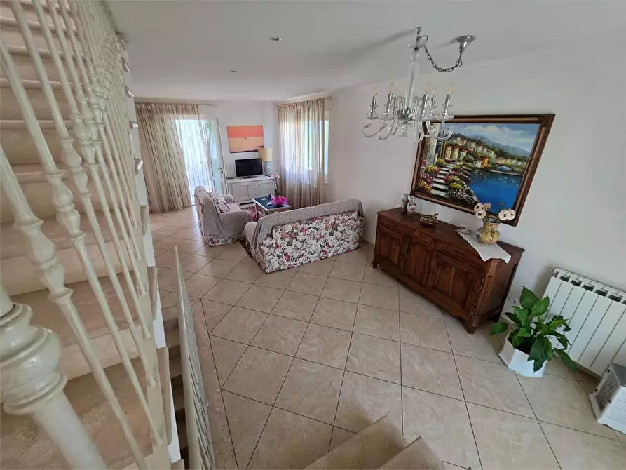 Immagine 20 di Villa in vendita  in Via Tremaiola a Pietrasanta