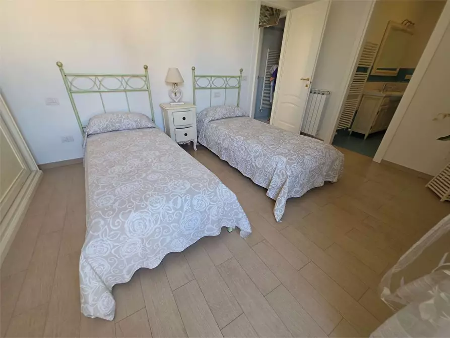 Immagine 40 di Villa in vendita  in Via Tremaiola a Pietrasanta