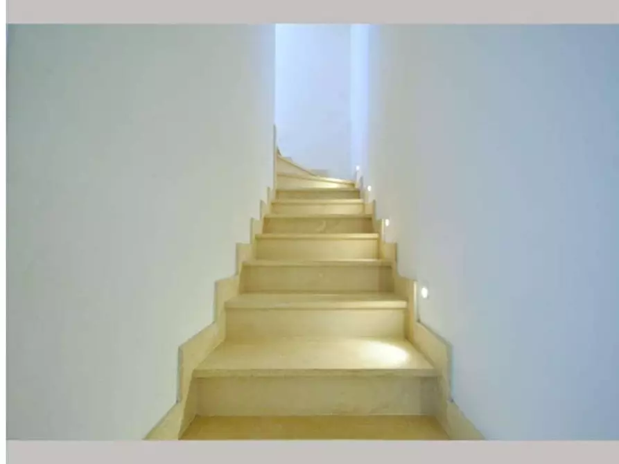 Immagine 8 di Villa in vendita  in Via Mascagni a Forte Dei Marmi