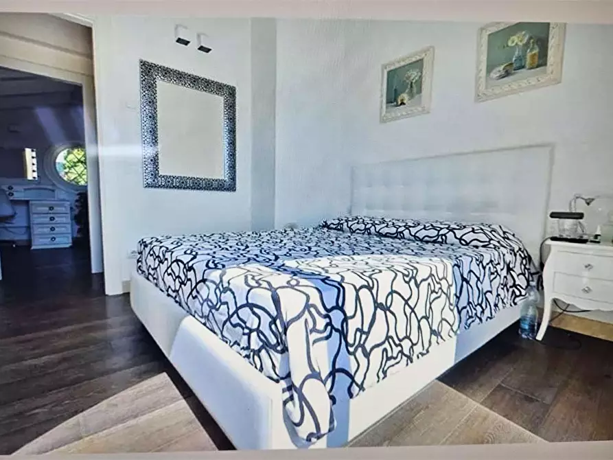 Immagine 10 di Villa in vendita  in Via Mascagni a Forte Dei Marmi