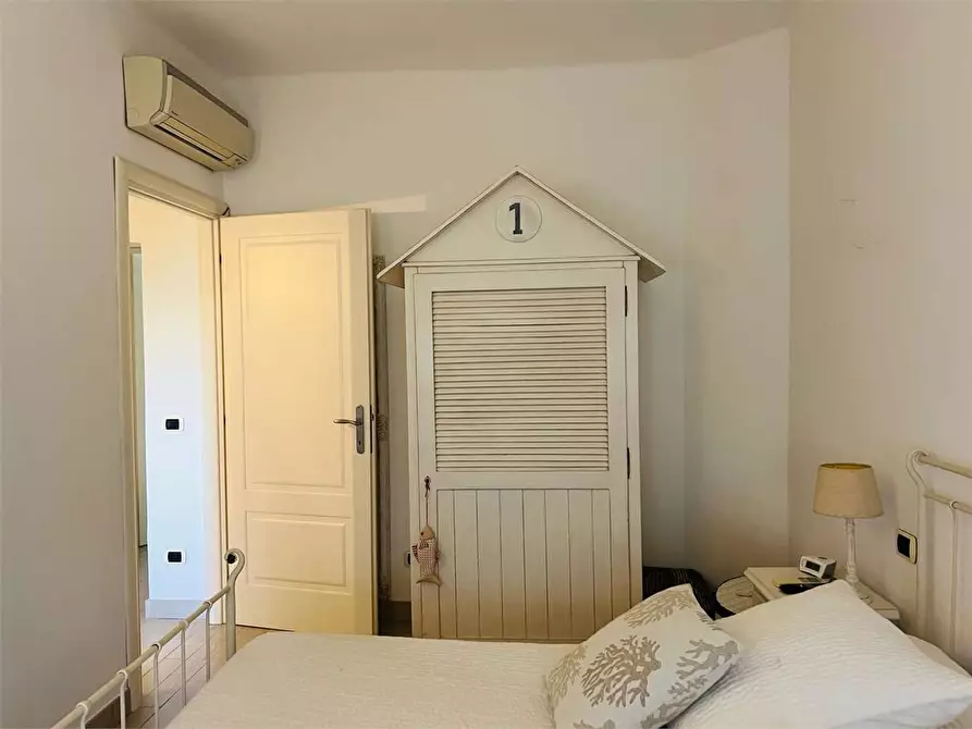 Immagine 33 di Villetta a schiera in vendita  in Via Duca D' Aosta a Forte Dei Marmi