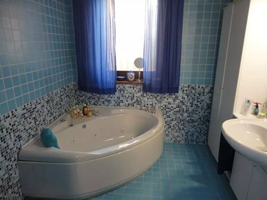 Immagine 17 di Casa indipendente in vendita  in VIA MARCONI a Castelfidardo